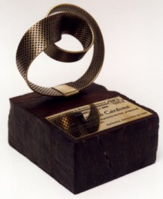 Estatuilla del Premio AMCA